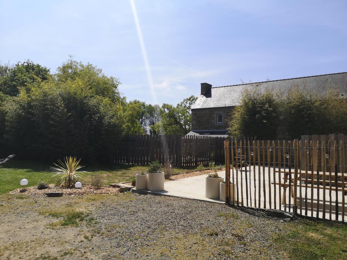 Gite De L'Hermine Pommerit-Jaudy Exterior photo